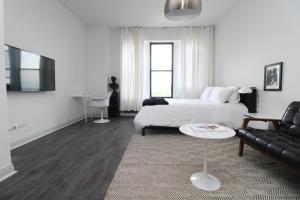 Trendy HP Studio with Fast Transit to UChicago & DT by Zencity