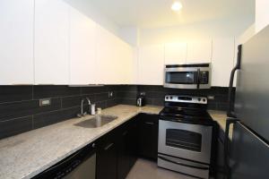 Trendy HP Studio with Fast Transit to UChicago & DT by Zencity