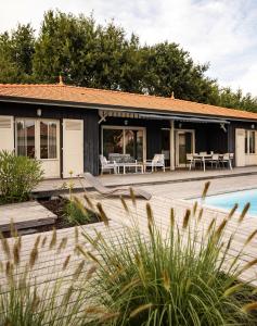 Πισίνα στο ή κοντά στο EVASION BASSIN La Villa Albatros