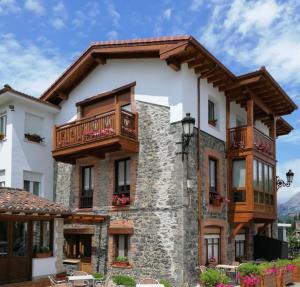 Budova, kde se hotel nachází