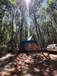 Photo de la galerie de l'établissement "Encanto de Vilches", cabaña en la precordillera con hot tub privado, à San Clemente