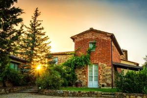 The building in which the holiday home is located