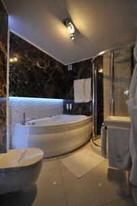 Phòng tắm tại Hotel Linder