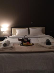 Posteľ alebo postele v izbe v ubytovaní Holiday Nest & parking