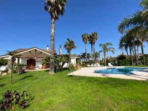 Bazén v ubytování VILLA ADA pool residence nebo v jeho okolí + 28 fotografií