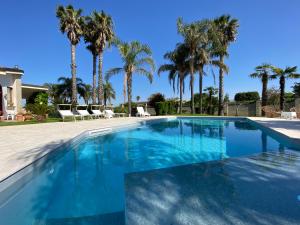 Bazén v ubytování VILLA ADA pool residence nebo v jeho okolí