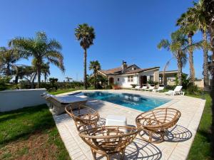 Bazén v ubytování VILLA ADA pool residence nebo v jeho okolí