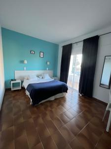 Posteľ alebo postele v izbe v ubytovaní Hotel Plaza Miami - Sólo Adultos