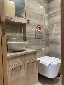 WUKELA APARTMENTS的一间浴室