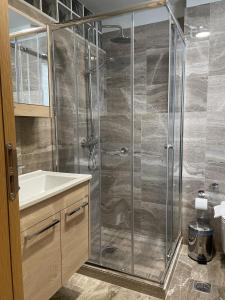 WUKELA APARTMENTS的一间浴室