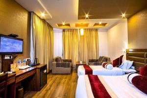 Televisyen dan/atau pusat hiburan di The Address Kathmandu Hotel