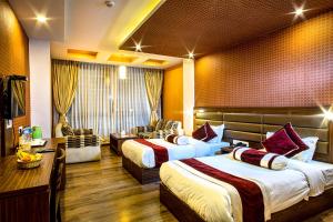 Katil atau katil-katil dalam bilik di The Address Kathmandu Hotel