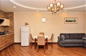 Eldhús eða eldhúskrókur á Hotel King David Bakuriani