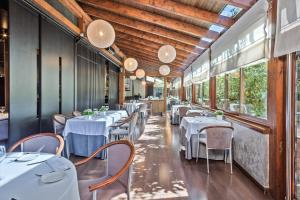 Ресторан / где поесть в Acta Arthotel