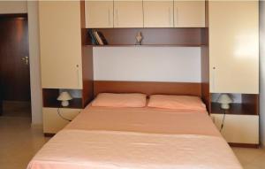 Posteľ alebo postele v izbe v ubytovaní Apartment in Sucuraj with sea view, terrace, air conditioning, WiFi 3354-1