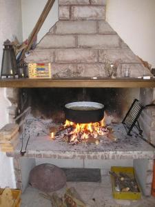 Fotografia z galérie ubytovania Holiday apartment in Okrug Gornji with terrace, air conditioning, WiFi 3436-1 v Trogiri