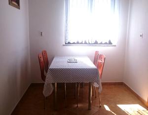 Zdjęcie z galerii obiektu Apartment in Novalja with sea view, terrace, WiFi 3572-2 w Novalji