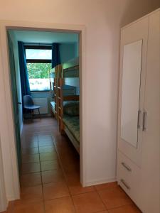 Postel nebo postele na pokoji v ubytování SočaLand Apartmaji