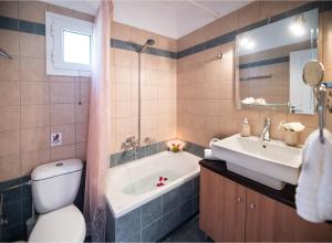 Koupelna v ubytování Villa Pasithea - breathtaking seaviews, infinity pool, privacy, close to the beach