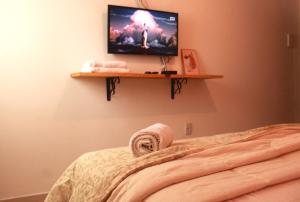 TV a/nebo společenská místnost v ubytování Suítes Tia Olívia + 37 fotografií