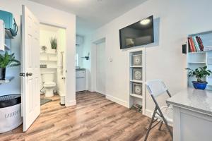 Miami Tiny House-Style Studio Walk to Bay!