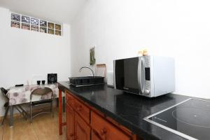 Kuchyň nebo kuchyňský kout v ubytování Holiday Apartment C Lanzarote + 8 fotografií