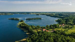 Letecký snímek ubytování Mieszkanie nad jeziorem Rydzówka+prywatny staw+plaża+Mazury