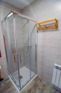 Ett badrum på Apartamentos ECOviella