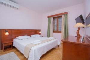Gallery image of Rooms Plava Laguna in Primošten