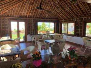 Reštaurácia alebo iné gastronomické zariadenie v ubytovaní Hostal Casa Arco Iris (Playa)