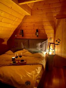 Una cama o camas en una habitación de Little House