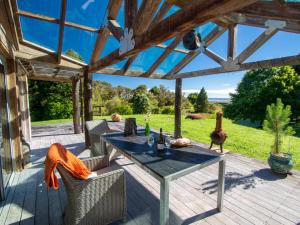 Gallery image of Golden Paradise - Rangihaeata Holiday Home in Takaka