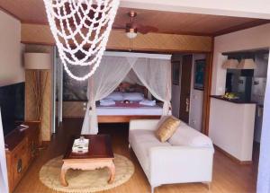 Uma cama ou camas num quarto em Suite totalement équipée avec vue imprenable!!!!