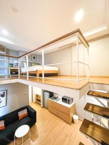 A kitchen or kitchenette at White Tree Residence