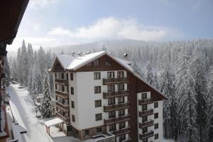 Nevada Aparthotel during the winter