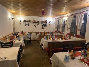 A restaurant or other place to eat at Nevada Aparthotel