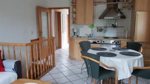 Kuchyň nebo kuchyňský kout v ubytování Ferienwohnung Nordsee