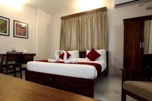 Gallery image of Hotel Crimson Lotus in Bangalore