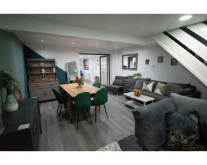 Posezení v ubytování Ideal Lodgings in Baxenden