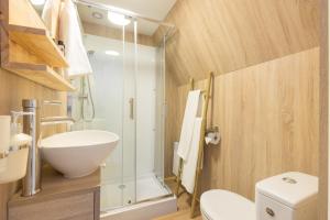 Lake Glamp Mikołajki - Adults Only的一间浴室