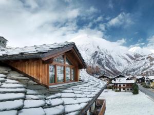 Foto dalla galleria di Montana Lodge & Spa, by R Collection Hotels a La Thuile