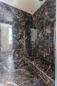 A bathroom at Boutique Hotel Villa Zoppi - Adults only