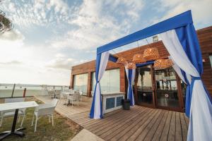 Balkón nebo terasa v ubytování Nachsholim Beach Hotel