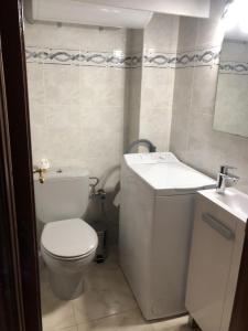 Kúpeľňa v ubytovaní Thalassa 2-4 - Piso precioso a 50 m de la playa