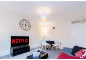 Gallery image of Sublime Stays Coventry- Jenner Pet Friendly Apartment with Parking in Coventry