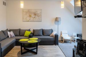 A seating area at Apartament Skoro Świt pod Śnieżką