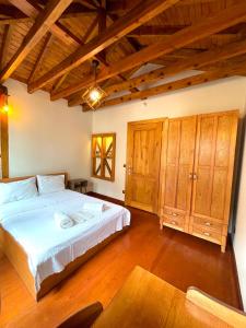 A bed or beds in a room at Authentic Turkish Home Suite