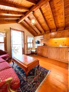 A kitchen or kitchenette at Authentic Turkish Home Suite
