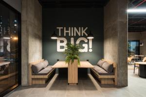 Area soggiorno di Go Living and Suites - Jalo Rent