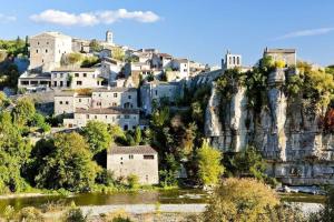 Φυσικό τοπίο κοντά σε αυτή η παραθεριστική κατοικία